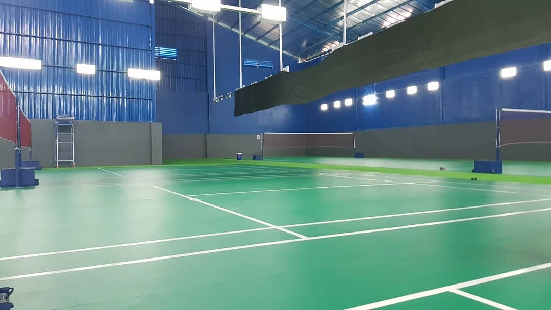 jasa pasang karpet badminton