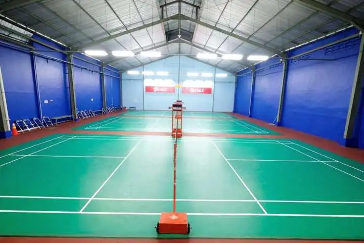 karpet lapangan badminton indoor