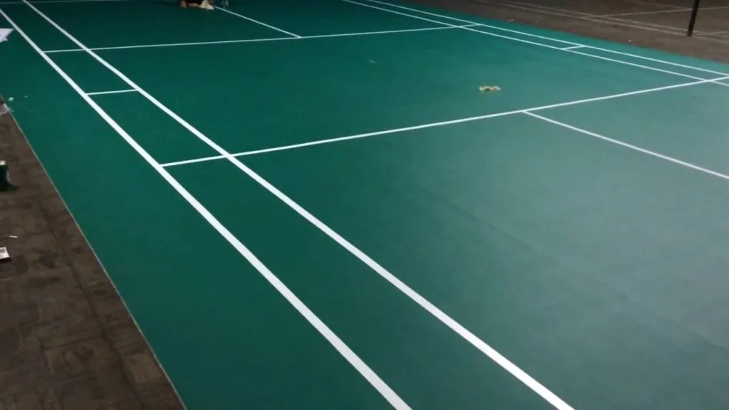 kontraktor lapangan badminton
