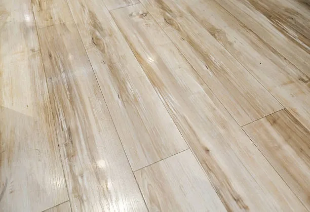 Apa Itu Vinyl Flooring? Simak Penjelasan Lengkapnya!